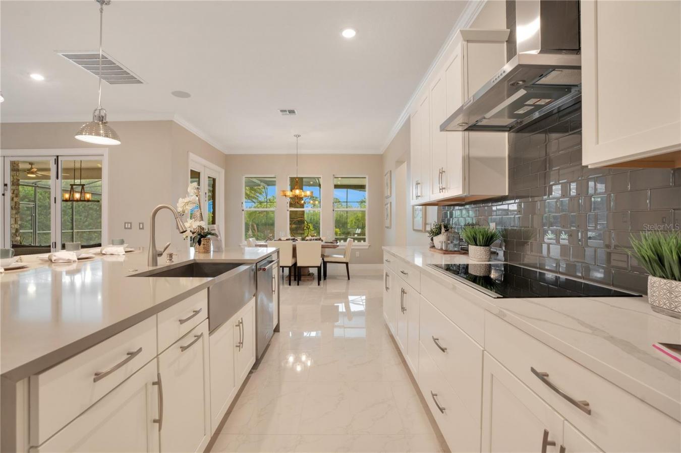8162 LUDINGTON CIR, ORLANDO, FL, 32836, United States, 6 Bedrooms Bedrooms, ,6 BathroomsBathrooms,Residential,For Sale,8162 LUDINGTON CIR,1477634