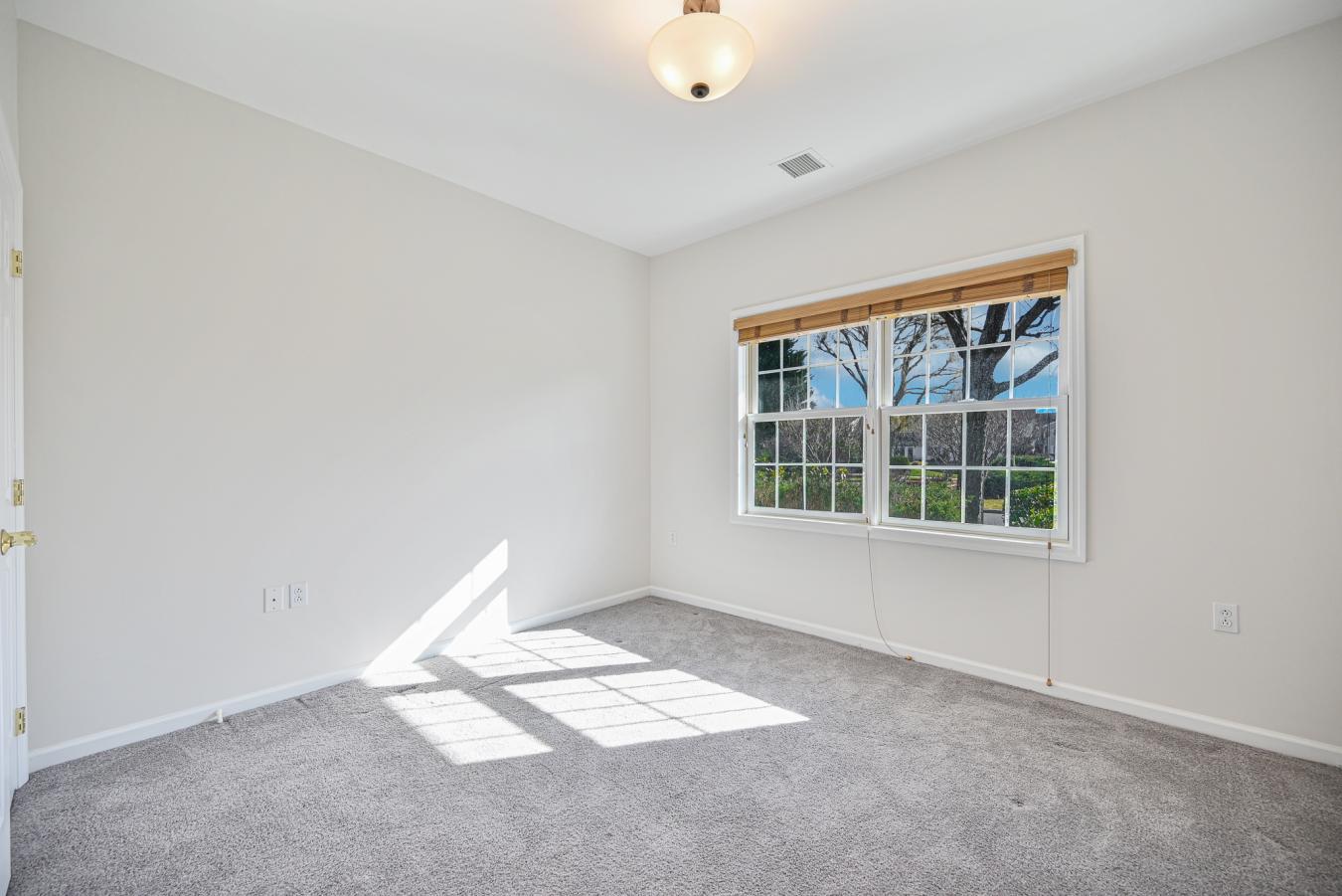 141 Pond View Drive, Port Washington, NY, 11050, United States, 4 Bedrooms Bedrooms, ,3 BathroomsBathrooms,Residential,For Sale,141 Pond View Drive,1482472