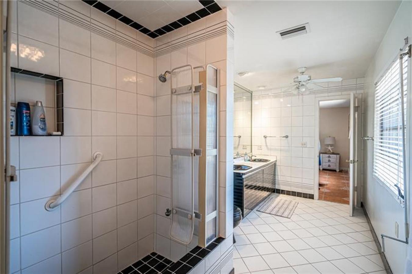 4620 NE 25th Avenue, Fort Lauderdale, FL, 33308, United States, 5 Bedrooms Bedrooms, ,3 BathroomsBathrooms,Residential,For Sale,4620 NE 25th Avenue,794835
