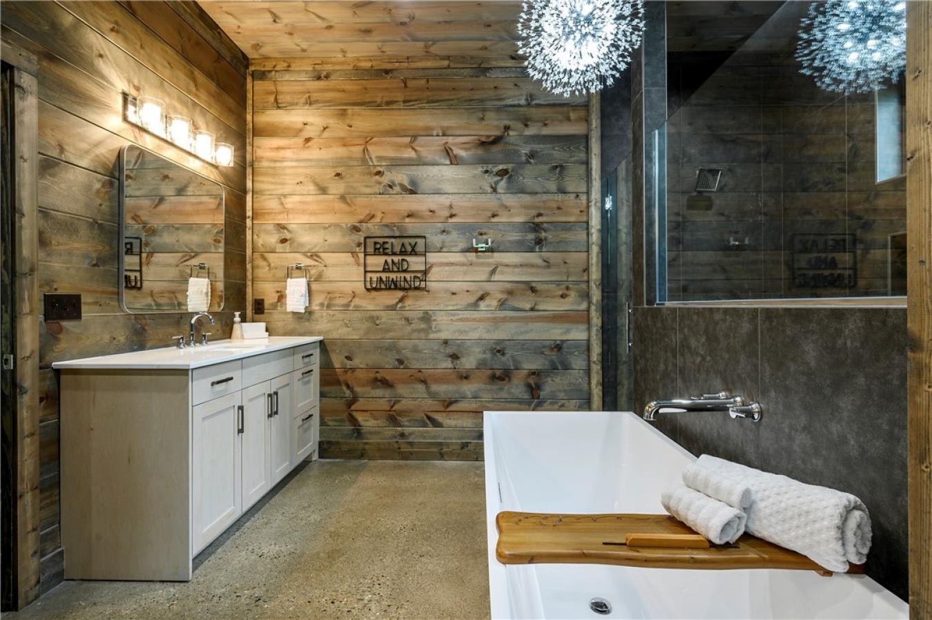 28 Lost Dogwood Trail, Broken Bow, OK, 74728, United States, 5 Bedrooms Bedrooms, ,3 BathroomsBathrooms,Residential,For Sale,28 Lost Dogwood Trail,1483609