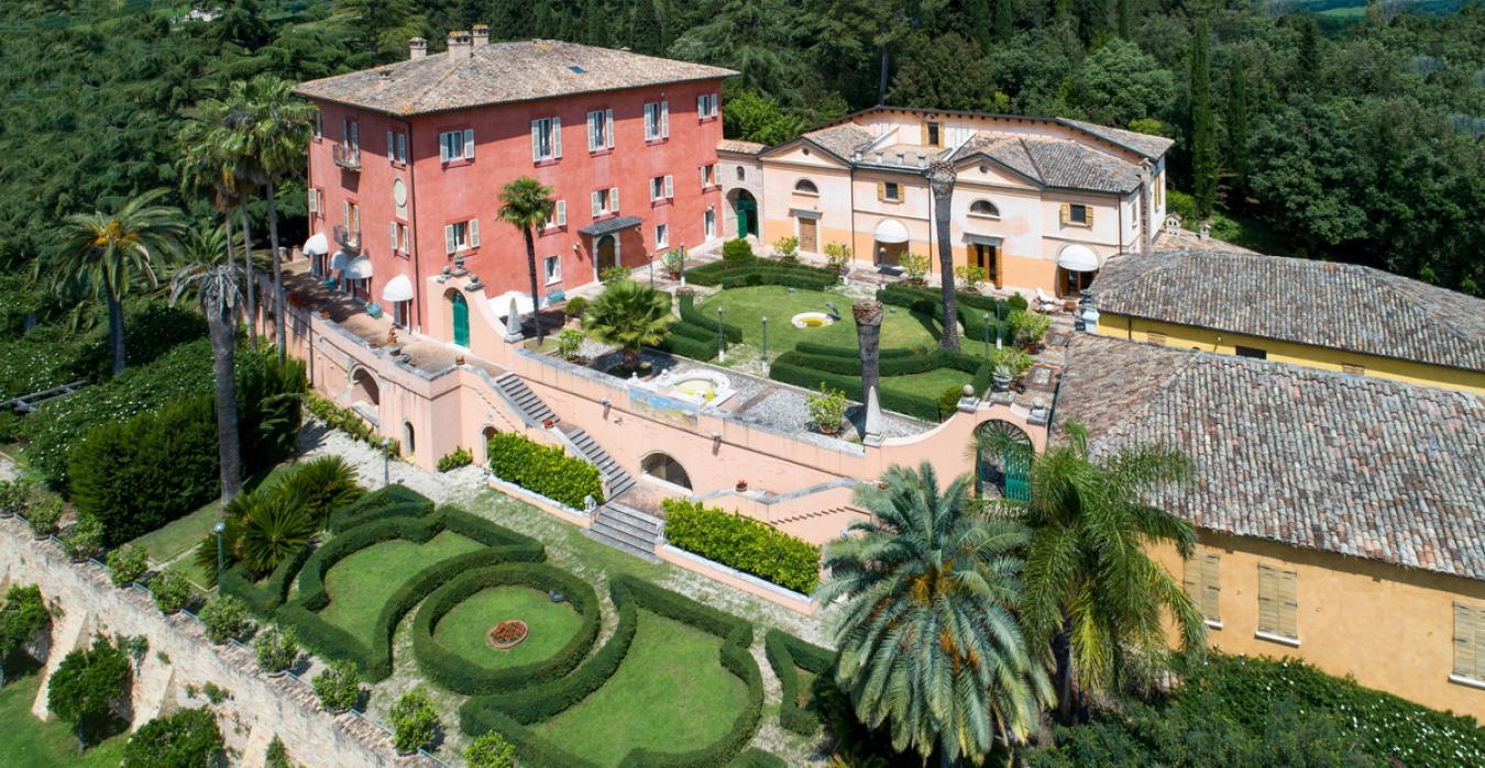 San Benedetto del Tronto, San Benedetto del Tronto, 63100, Italy, 11 Bedrooms Bedrooms, ,15 BathroomsBathrooms,Residential,For Sale,San Benedetto del Tronto,1484563