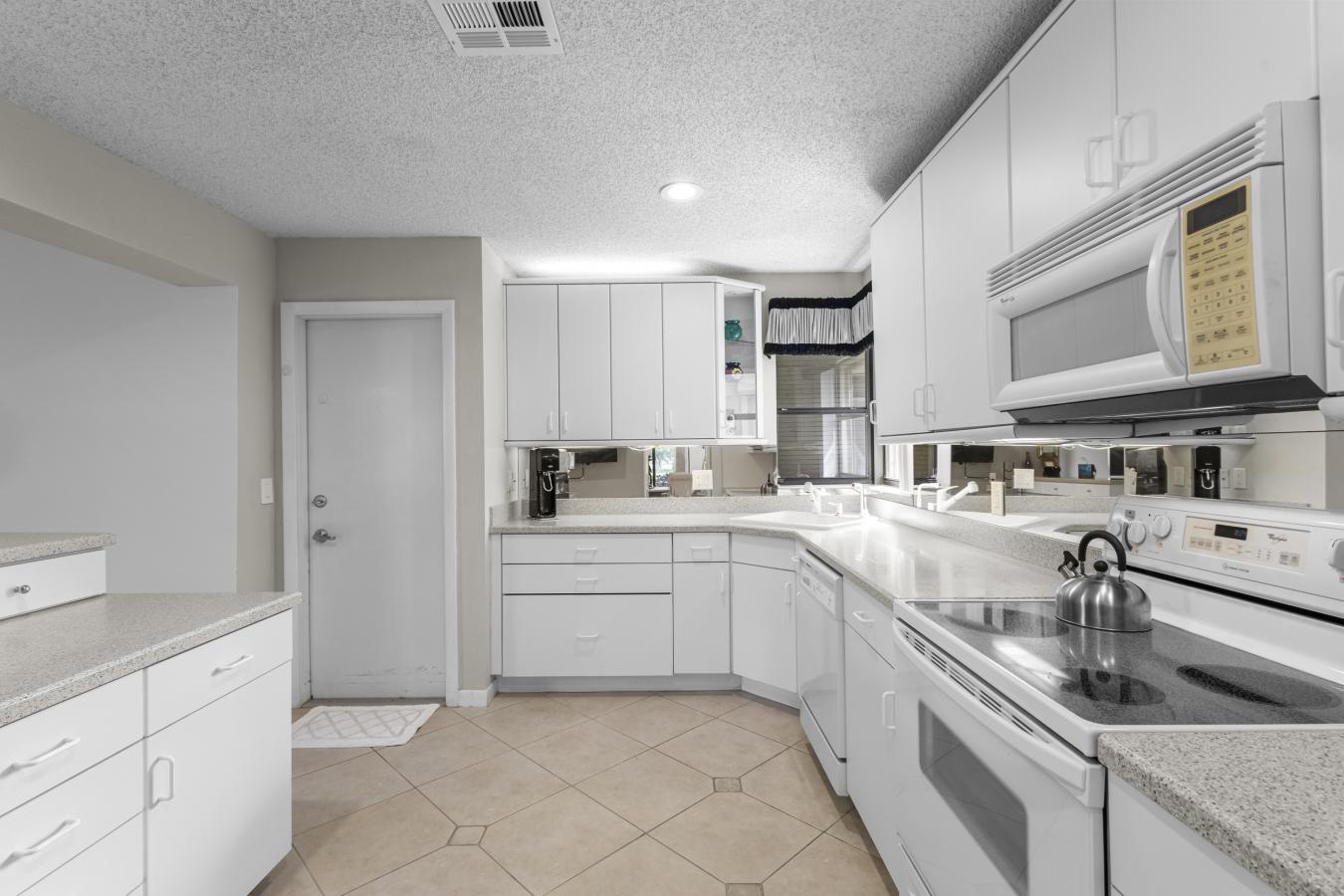 5569 Glen Abbey Court, Delray Beach, FL, 33484, United States, 2 Bedrooms Bedrooms, ,2 BathroomsBathrooms,Residential,For Sale,5569 Glen Abbey Court,1484539