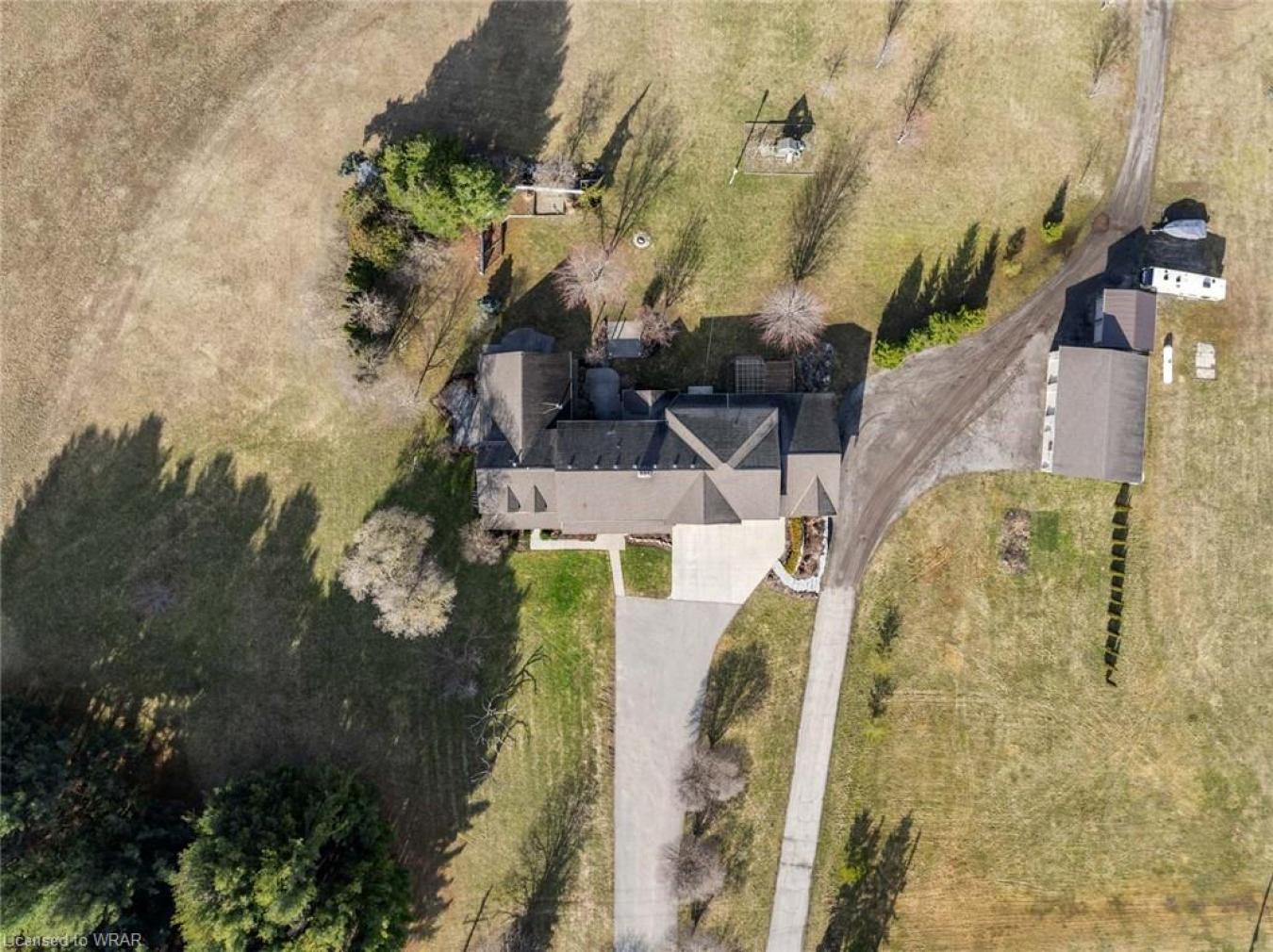 1830 Kressler Road, Waterloo, ON, N2J 3Z4, Canada, 12 Bedrooms Bedrooms, ,7 BathroomsBathrooms,Residential,For Sale,1830 Kressler Road,1484536