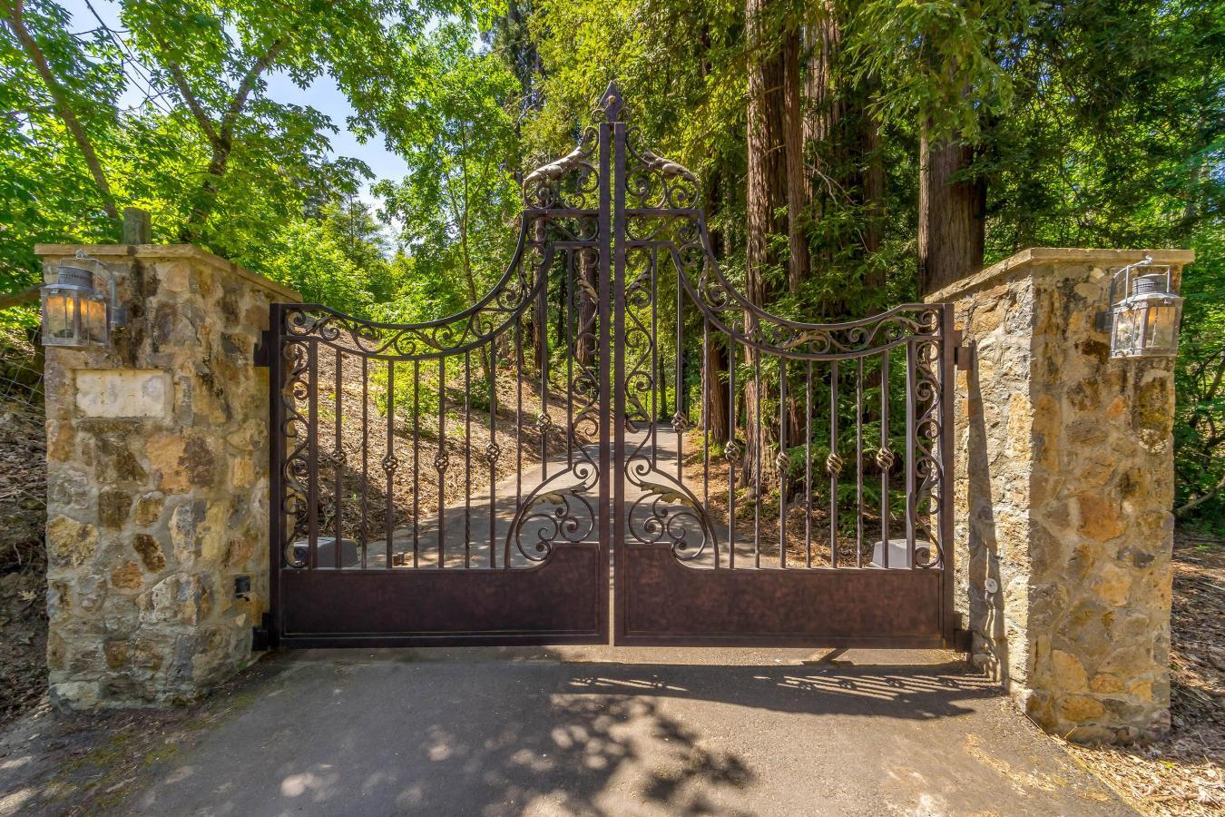 4447 St. Helena Highway, Calistoga, California, 94515, United States, 3 Bedrooms Bedrooms, ,3 BathroomsBathrooms,Residential,For Sale,4447 St. Helena Highway,1484522