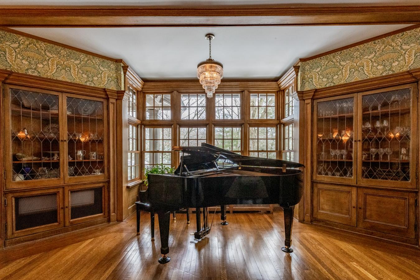 7 Brookside Park, Greenwich, CT, 06831, United States, 6 Bedrooms Bedrooms, ,5 BathroomsBathrooms,Residential,For Sale,7 Brookside Park,794764