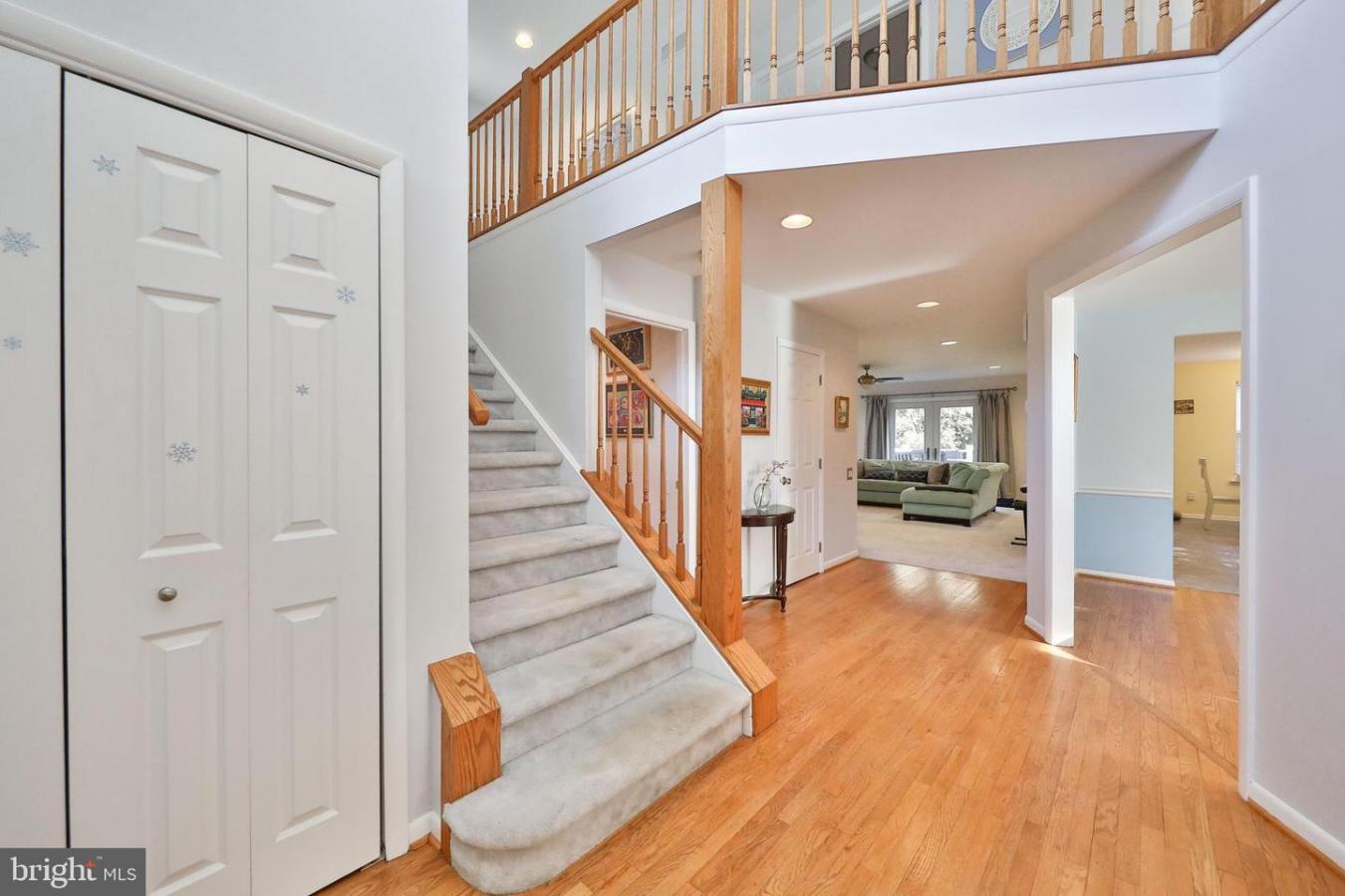 Welcome home to easy living in Elkins Park! This magnificent custom co – image 3