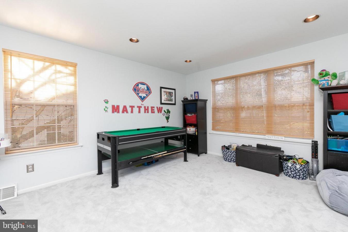 Welcome home to easy living in Elkins Park! This magnificent custom co – image 4