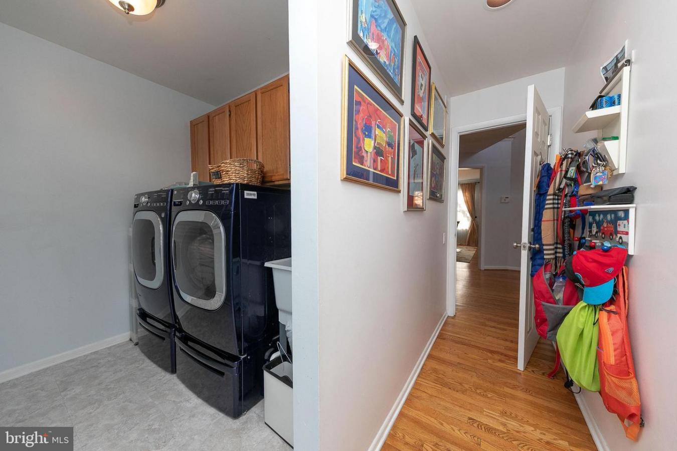 Welcome home to easy living in Elkins Park! This magnificent custom co – image 10