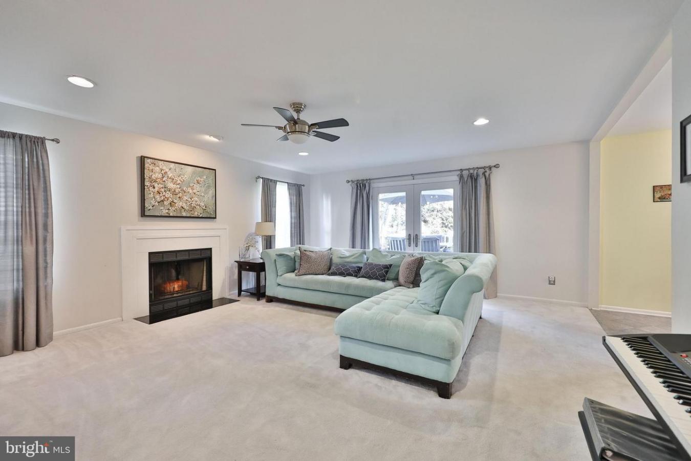 Welcome home to easy living in Elkins Park! This magnificent custom co – image 12