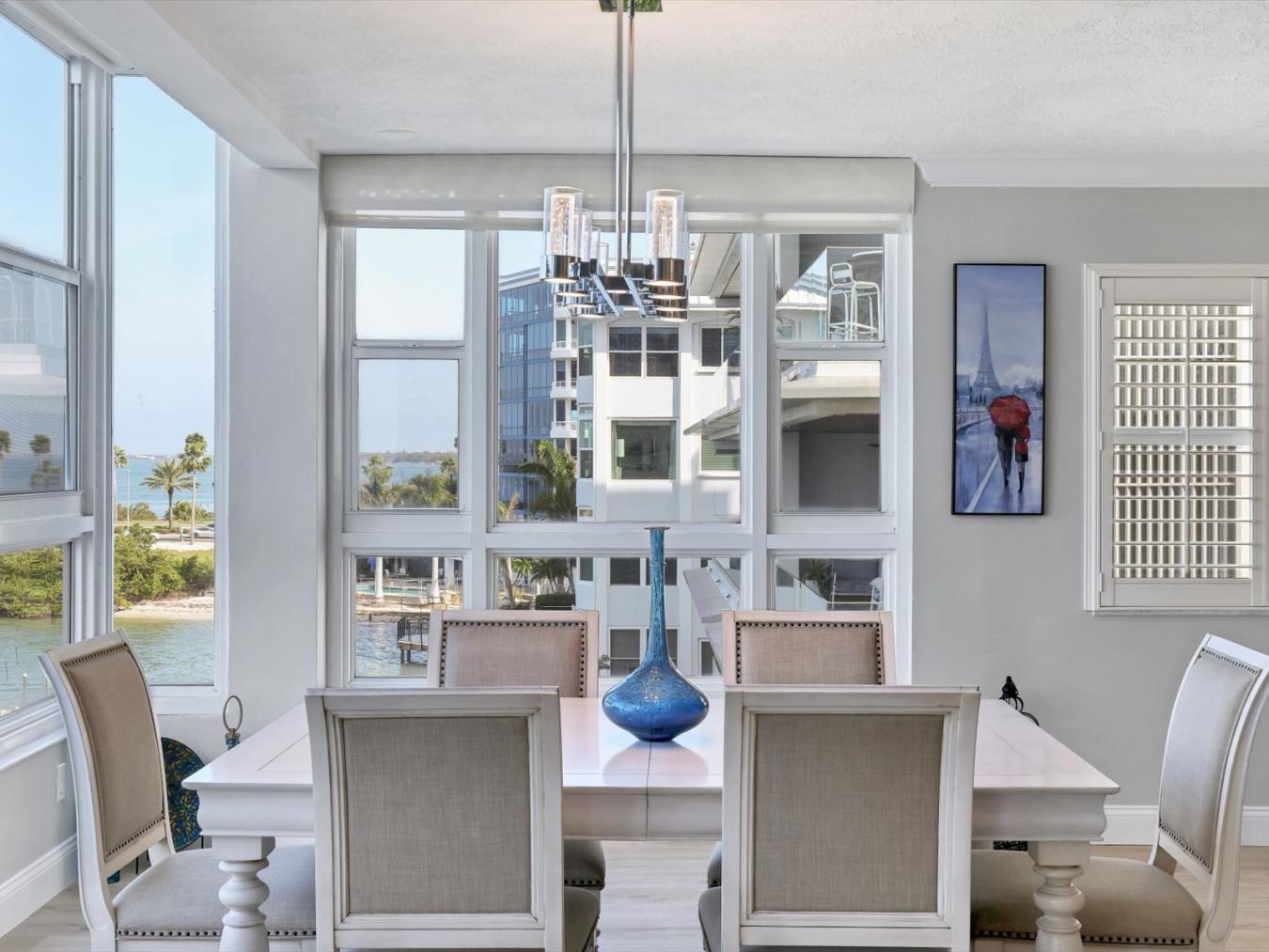 226 Golden Gate Point, Sarasota, Florida, 34236, United States, 2 Bedrooms Bedrooms, ,2 BathroomsBathrooms,Residential,For Sale,226 Golden Gate Point,1485037