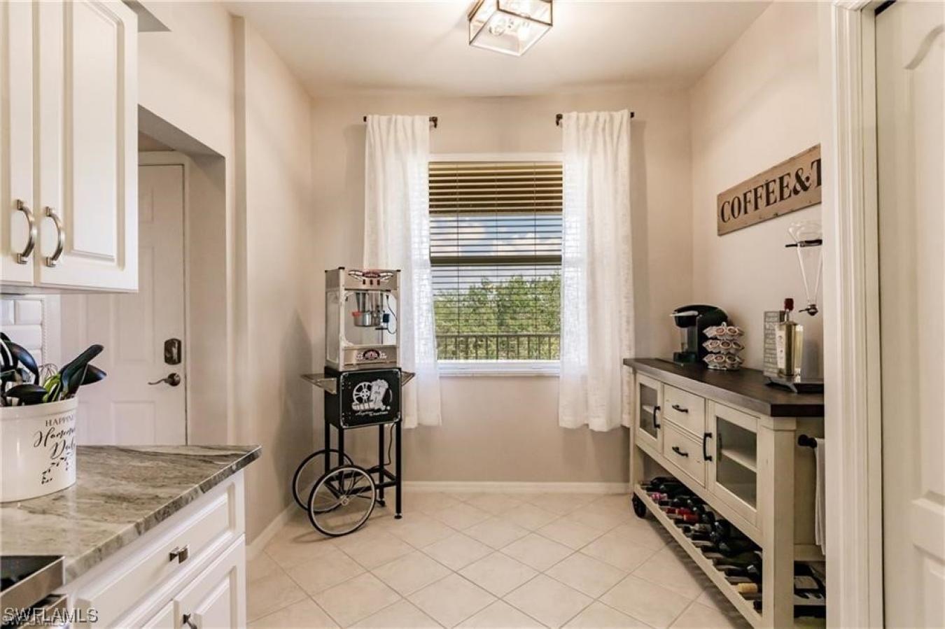Embrace a lifestyle of leisure in this exceptional 4th floor Ashbury m – image 12