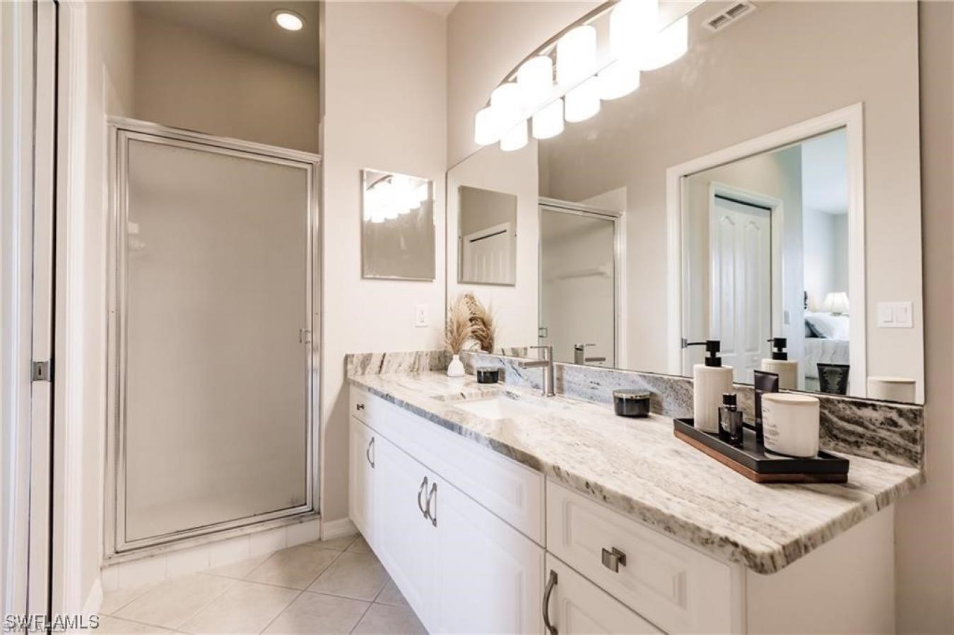 Embrace a lifestyle of leisure in this exceptional 4th floor Ashbury m – image 17