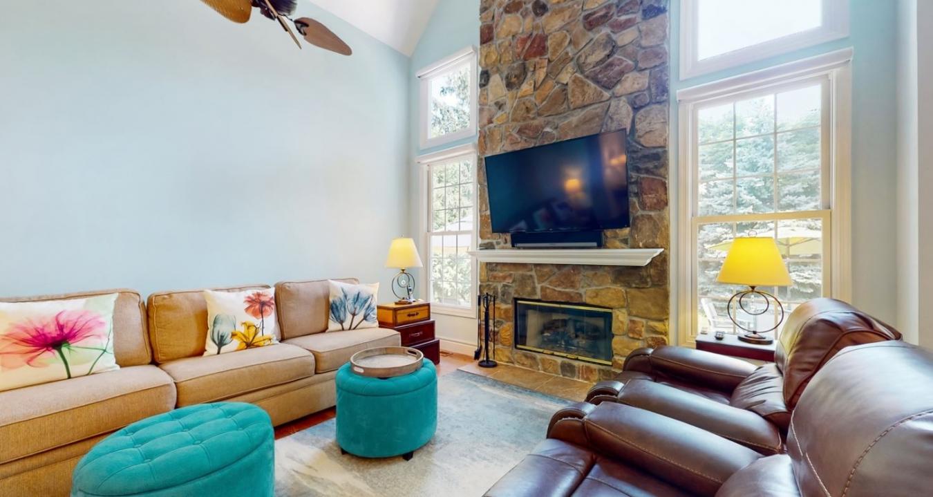 17 Tappanwood Drive, Locust Valley, New York, 11560, United States, 5 Bedrooms Bedrooms, ,4 BathroomsBathrooms,Residential,For Sale,17 Tappanwood Drive,1488085