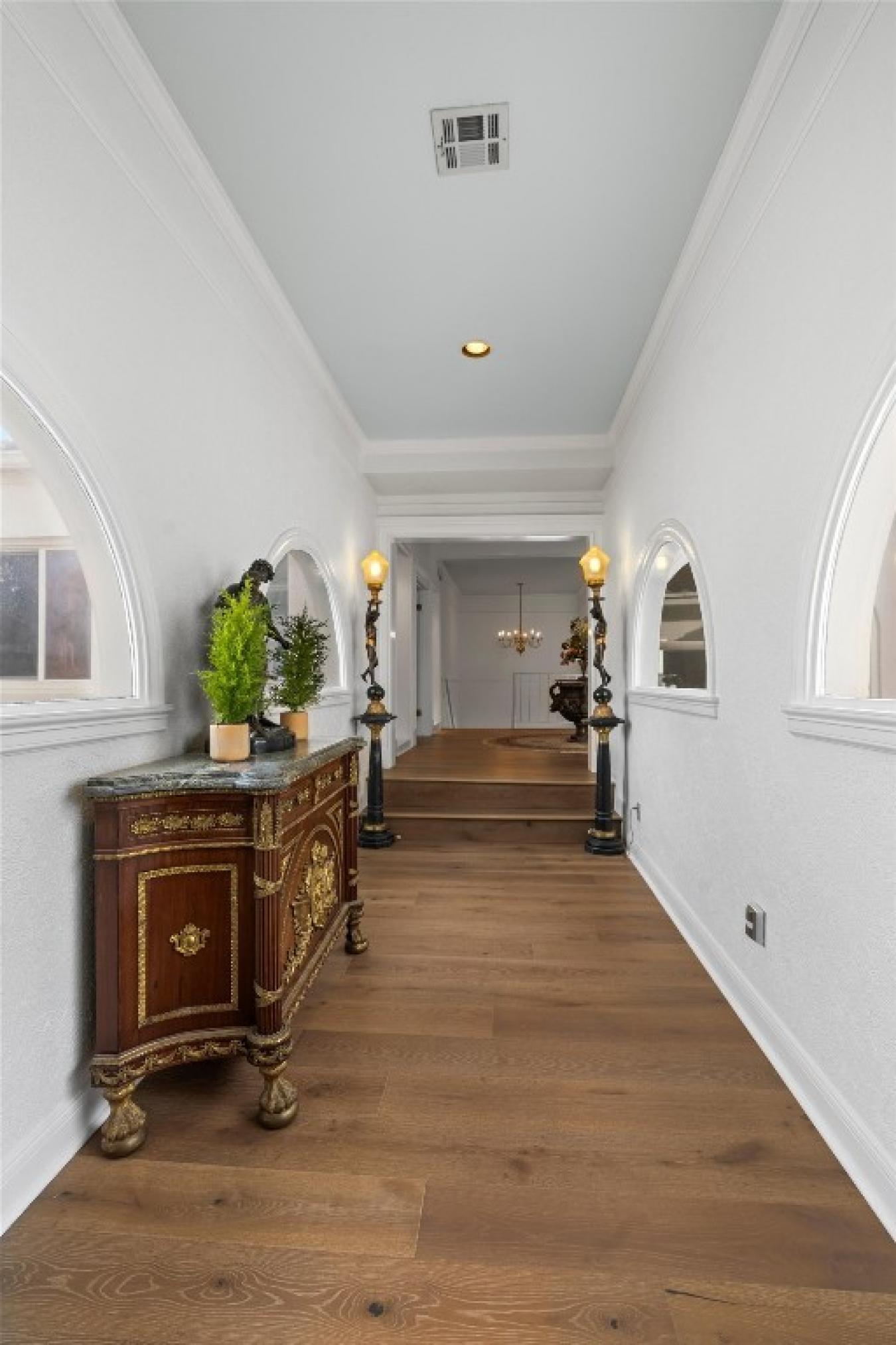 6001 Hood HOLW, Austin, Texas, 78731, United States, 5 Bedrooms Bedrooms, ,4 BathroomsBathrooms,Residential,For Sale,6001 Hood HOLW,1489313