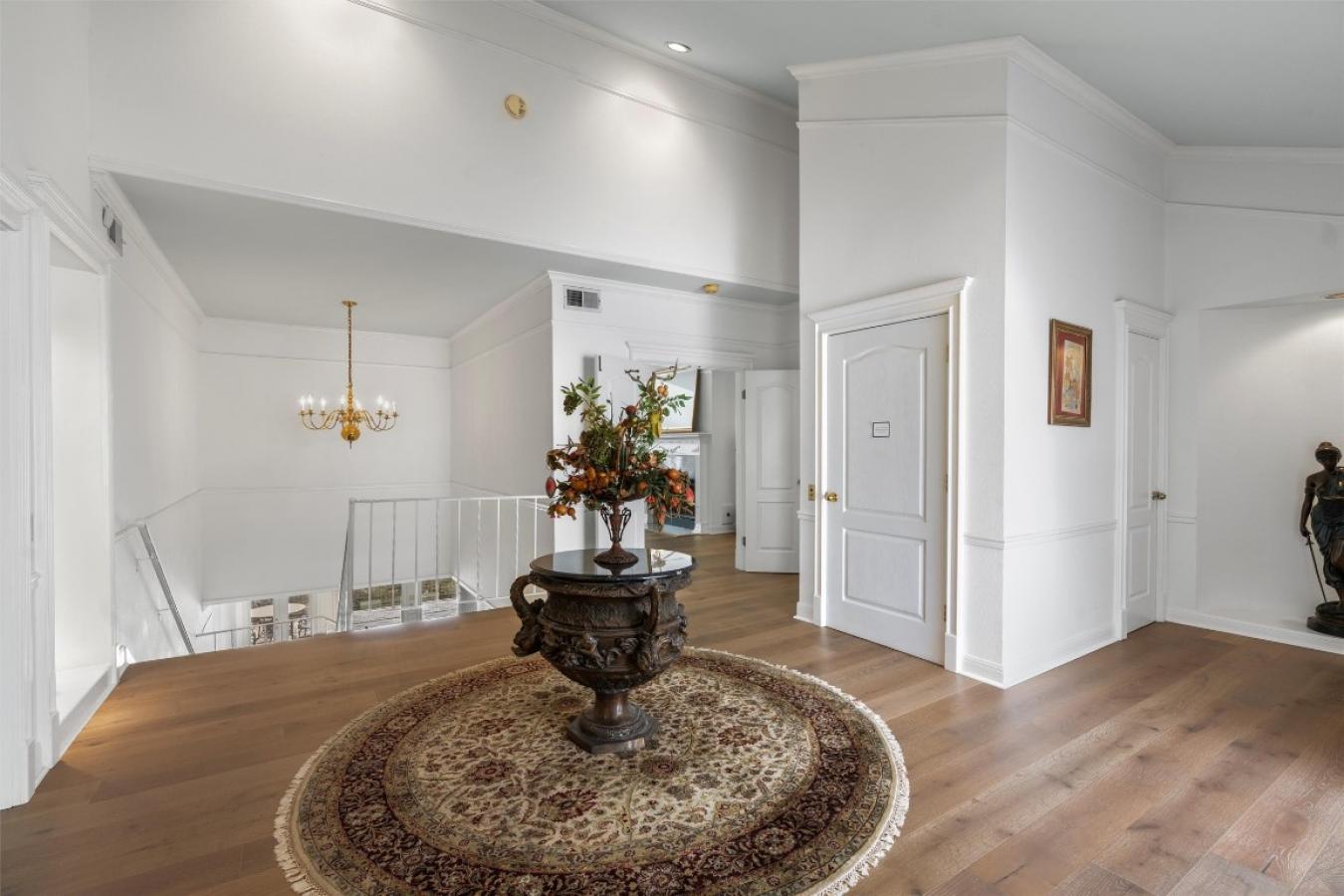 6001 Hood HOLW, Austin, Texas, 78731, United States, 5 Bedrooms Bedrooms, ,4 BathroomsBathrooms,Residential,For Sale,6001 Hood HOLW,1489313