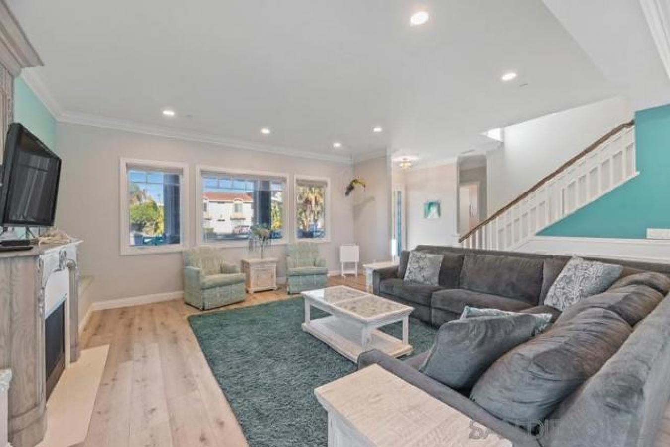 839-841 Reed Avenue, San Diego, California, 92109, United States, 5 Bedrooms Bedrooms, ,5 BathroomsBathrooms,Residential,For Sale,839-841 Reed Avenue,1489309