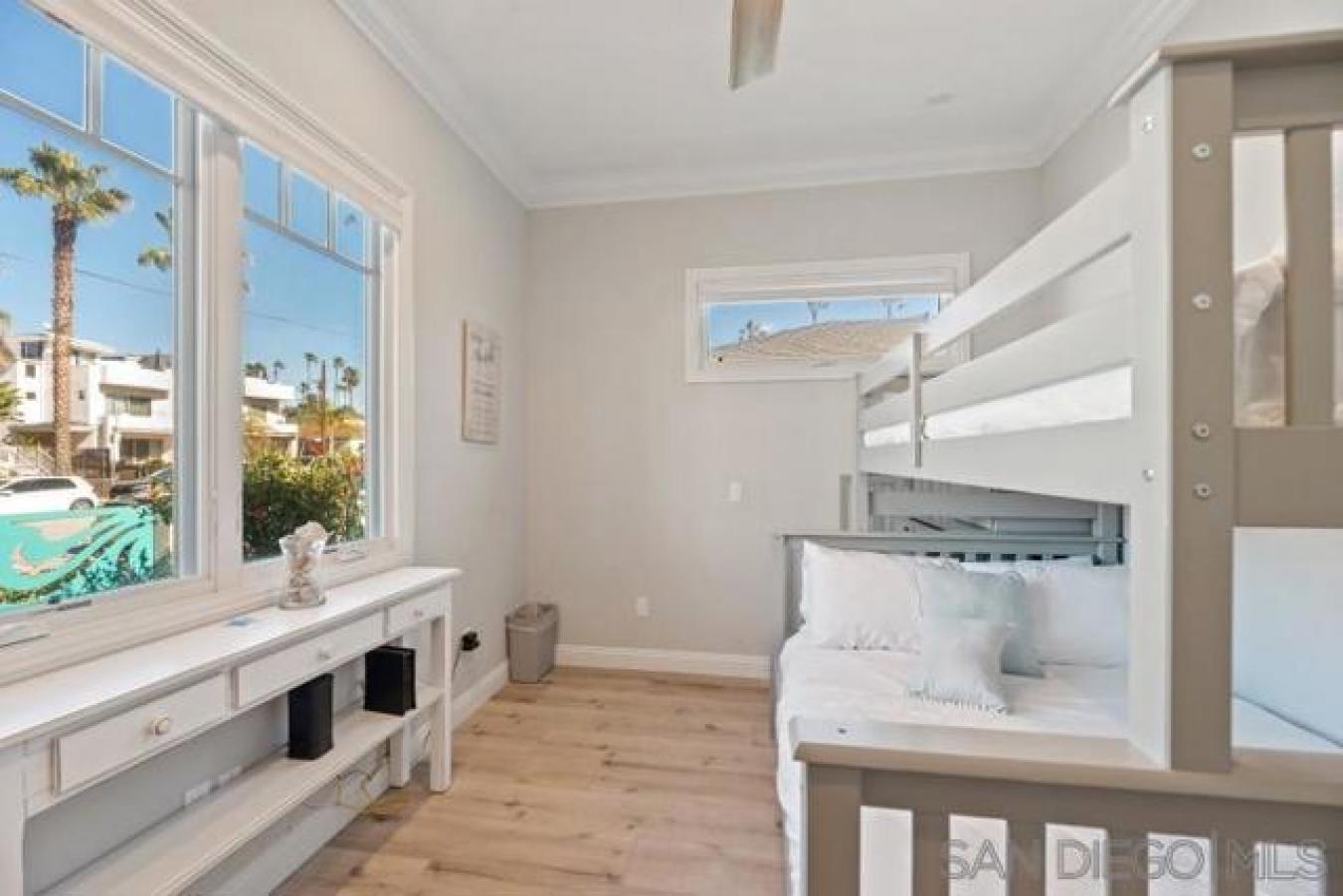 839-841 Reed Avenue, San Diego, California, 92109, United States, 5 Bedrooms Bedrooms, ,5 BathroomsBathrooms,Residential,For Sale,839-841 Reed Avenue,1489309