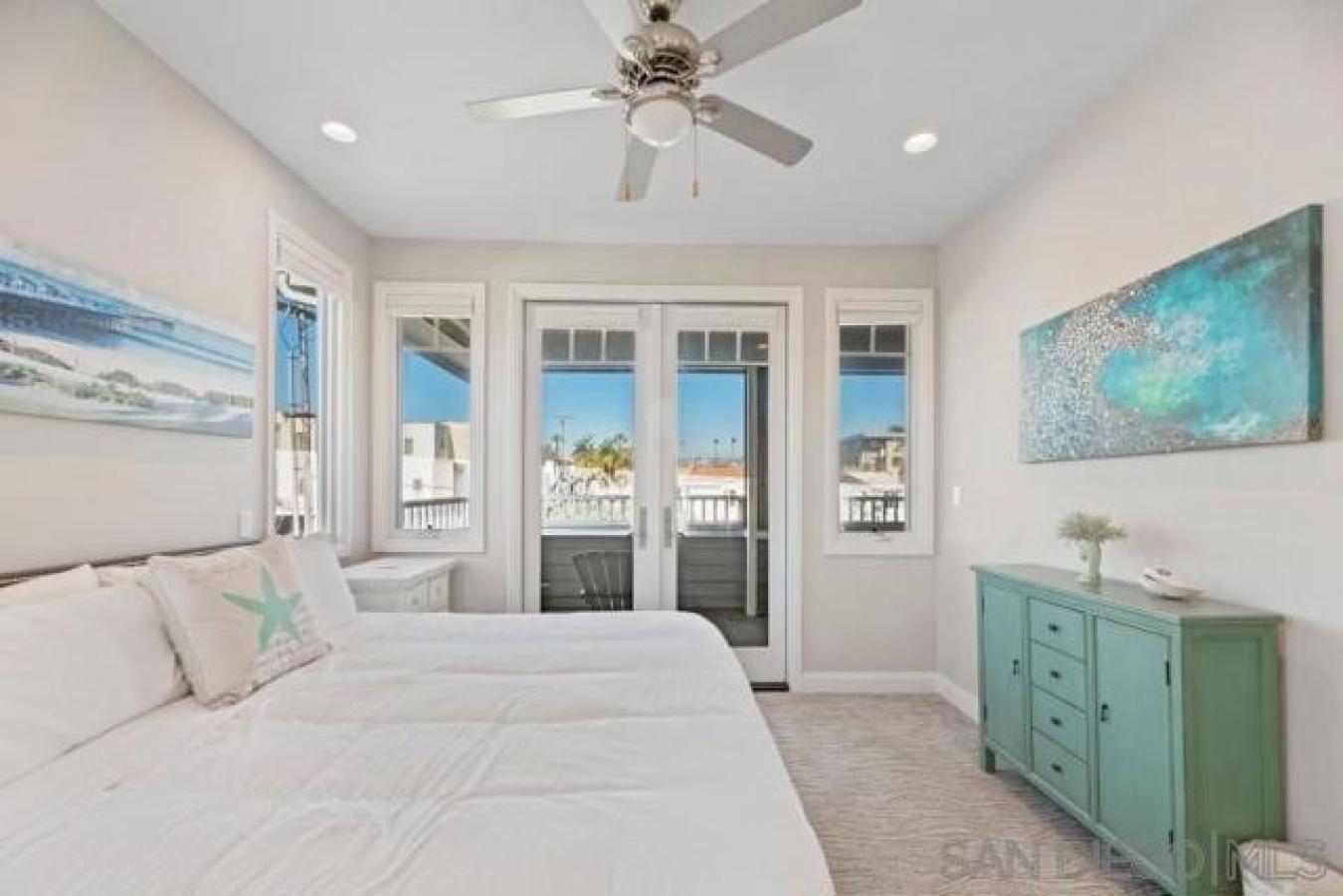 839-841 Reed Avenue, San Diego, California, 92109, United States, 5 Bedrooms Bedrooms, ,5 BathroomsBathrooms,Residential,For Sale,839-841 Reed Avenue,1489309