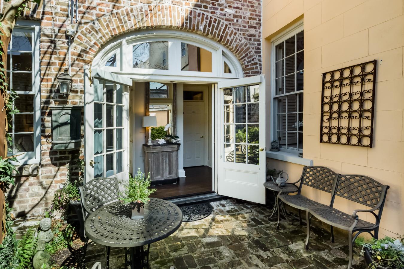 87 E Bay Street, Downtown Charleston, SC, 29401, United States, 1 Bedroom Bedrooms, ,1 BathroomBathrooms,Residential,For Sale,87 E Bay Street,794624