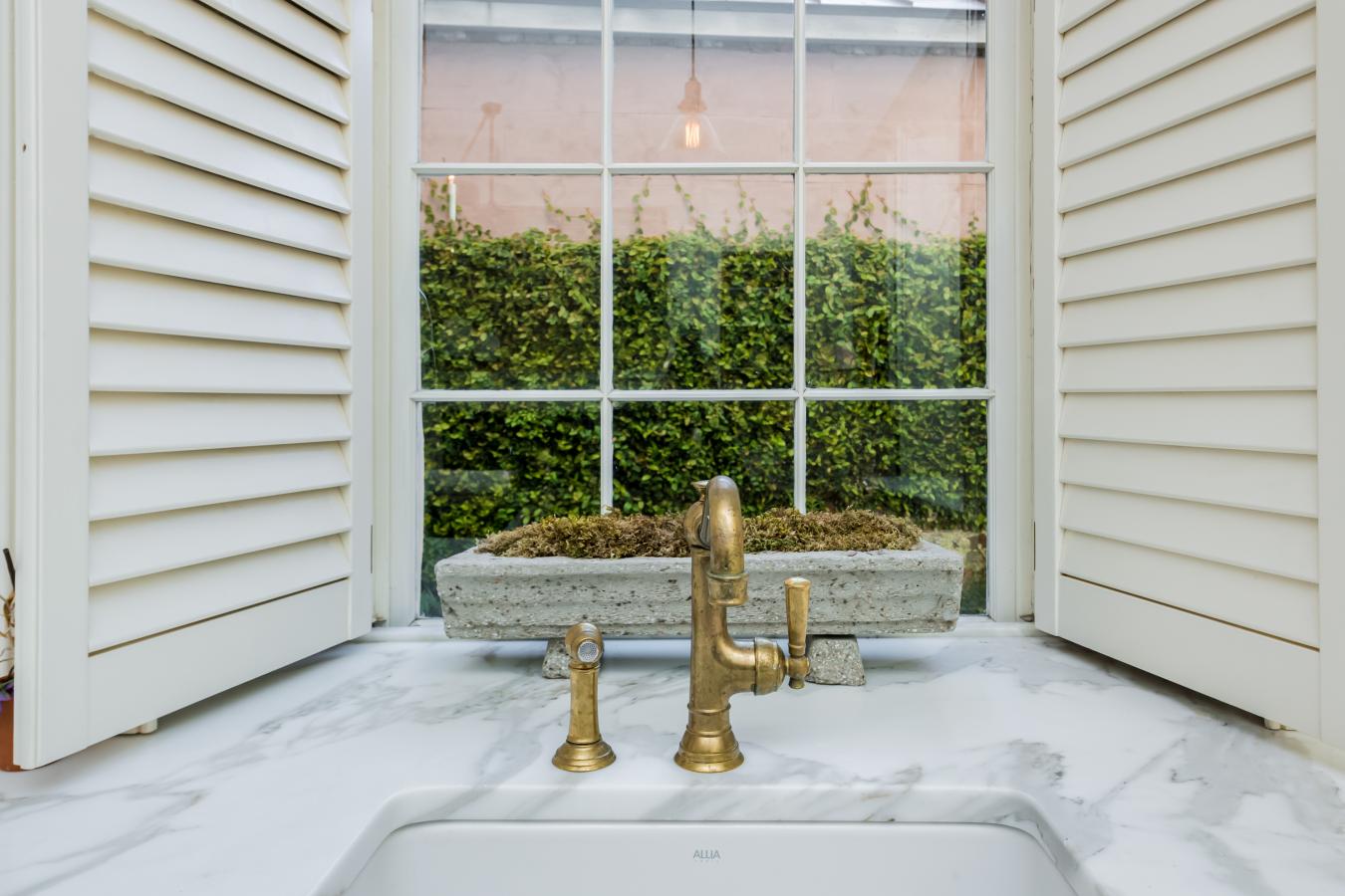 87 E Bay Street, Downtown Charleston, SC, 29401, United States, 1 Bedroom Bedrooms, ,1 BathroomBathrooms,Residential,For Sale,87 E Bay Street,794624