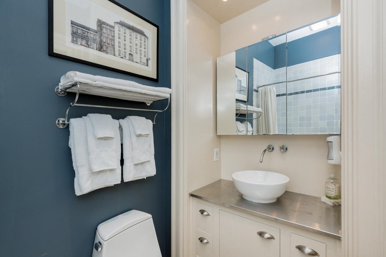 87 E Bay Street, Downtown Charleston, SC, 29401, United States, 1 Bedroom Bedrooms, ,1 BathroomBathrooms,Residential,For Sale,87 E Bay Street,794624