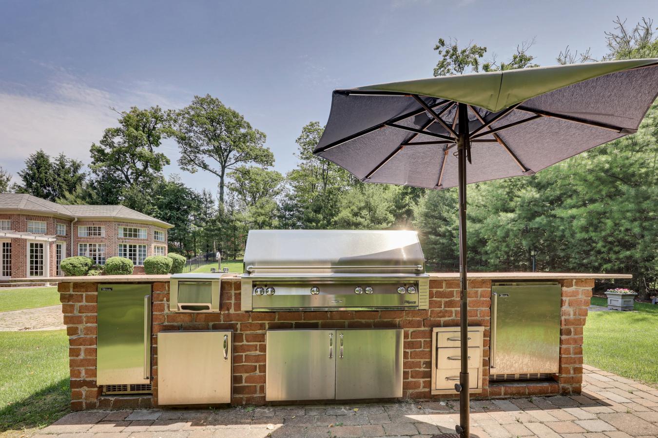 18 Kent Road, Tenafly, NJ, 07670, United States, 8 Bedrooms Bedrooms, ,9 BathroomsBathrooms,Residential,For Sale,18 Kent Road,794572