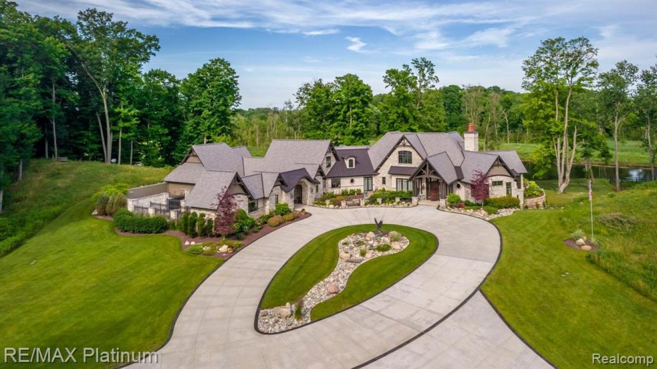 1286 Gray Fox Court, Howell, MI, 48843, United States, 5 Bedrooms Bedrooms, ,4 BathroomsBathrooms,Residential,For Sale,1286 Gray Fox Court,1493134