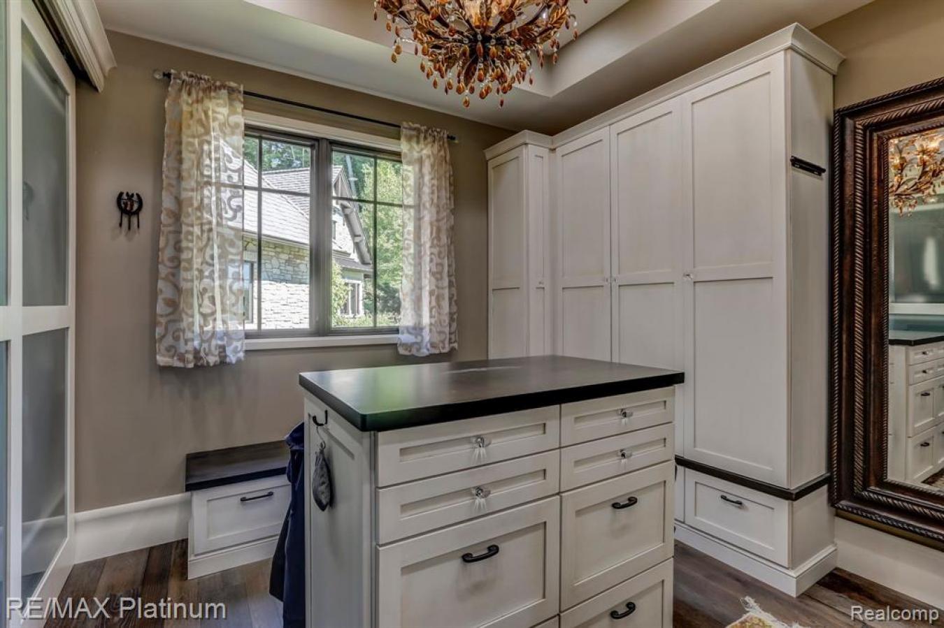 1286 Gray Fox Court, Howell, MI, 48843, United States, 5 Bedrooms Bedrooms, ,4 BathroomsBathrooms,Residential,For Sale,1286 Gray Fox Court,1493134