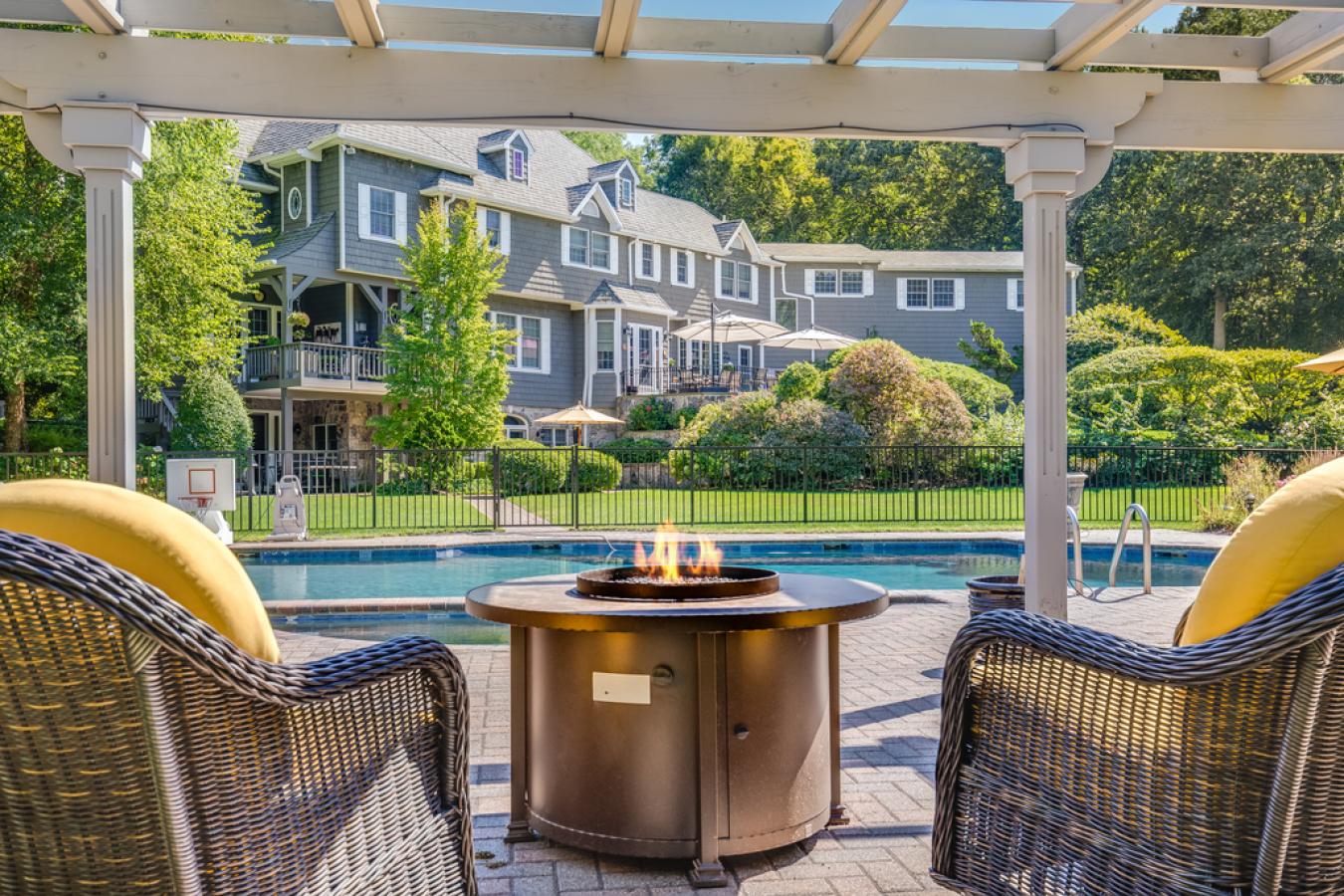 21 Yellow Cote Road, Oyster Bay Cove, NY, 11771, United States, 6 Bedrooms Bedrooms, ,7 BathroomsBathrooms,Residential,For Sale,21 Yellow Cote Road,794254