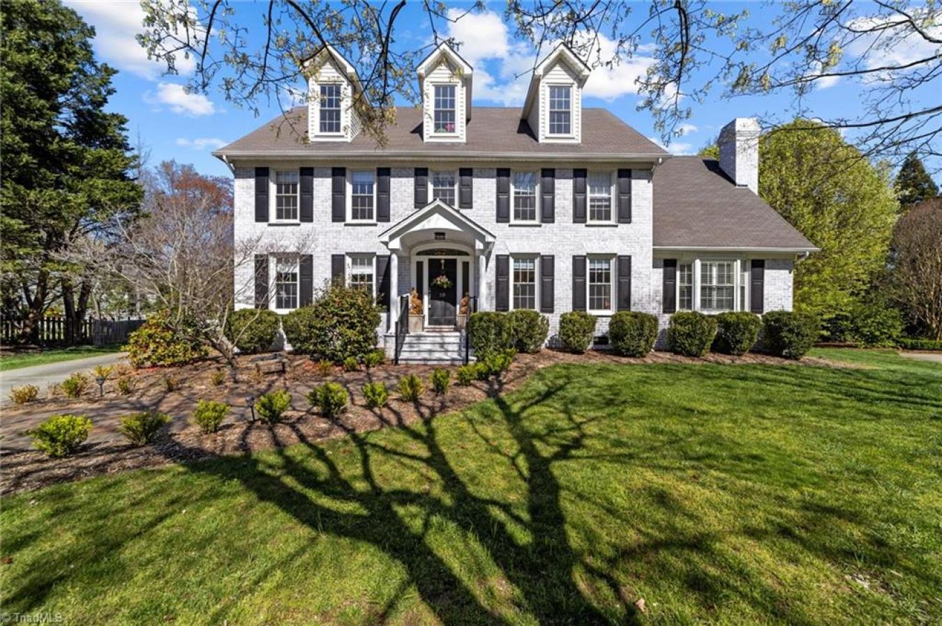 10 Hobbs Place, Greensboro, North Carolina, 27403, United States, 5 Bedrooms Bedrooms, ,3 BathroomsBathrooms,Residential,For Sale,10 Hobbs Place,1495429