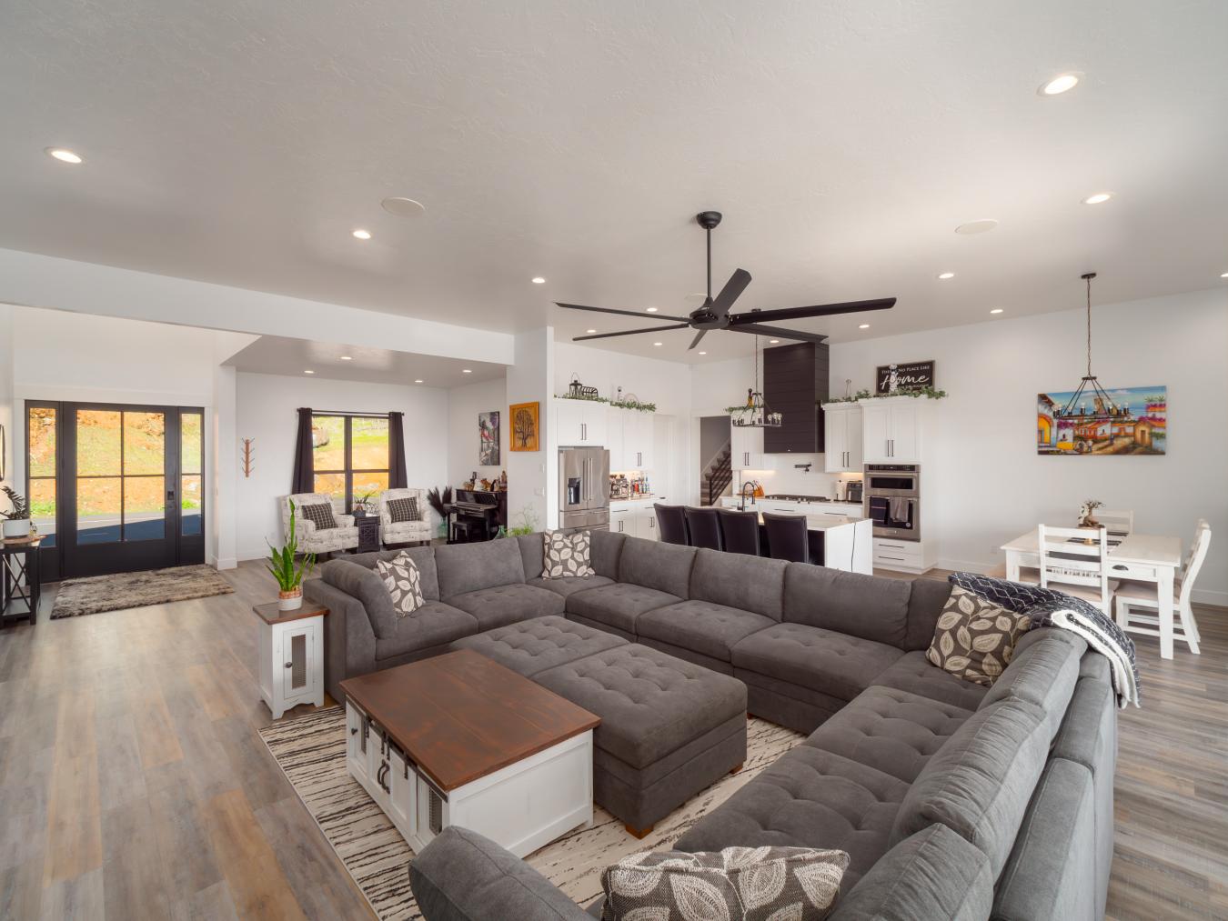 581 Southridge Way, Roseburg, Oregon, 97471, United States, 4 Bedrooms Bedrooms, ,2 BathroomsBathrooms,Residential,For Sale,581 Southridge Way,1496783