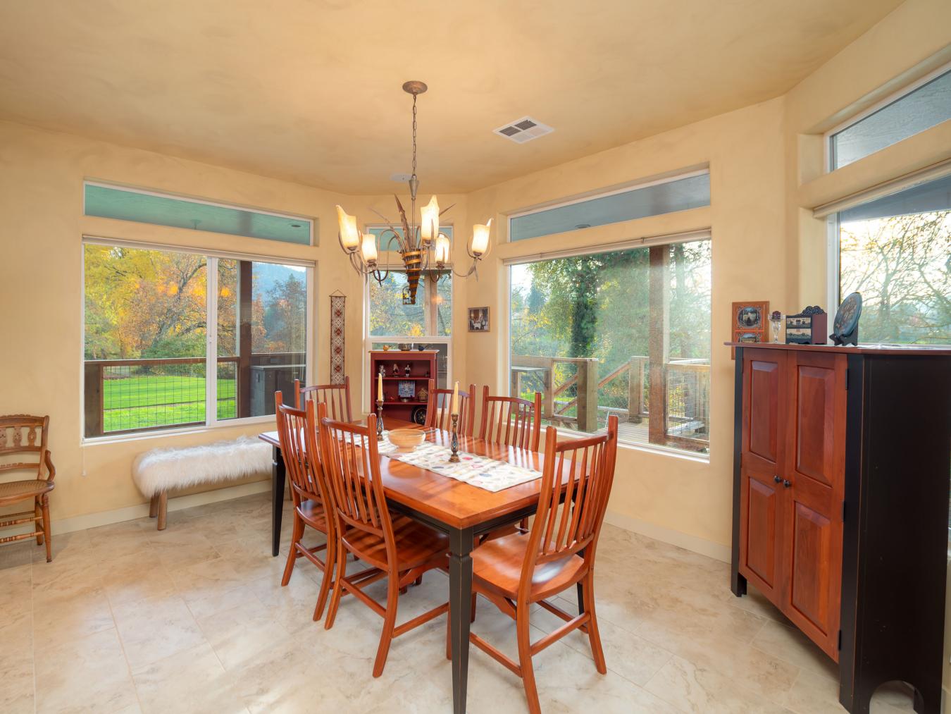 976 Southwater Dr, Roseburg, Oregon, 97471, United States, 3 Bedrooms Bedrooms, ,2 BathroomsBathrooms,Residential,For Sale,976 Southwater Dr,1496782