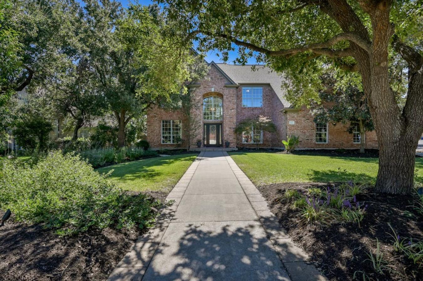 5213 Corrientes Cove, Austin, Texas, 78739, United States, 4 Bedrooms Bedrooms, ,3 BathroomsBathrooms,Residential,For Sale,5213 Corrientes Cove,1497256 5213 Corrientes Cove, Austin, Texas, 78739, United States, 4 Bedrooms Bedrooms, ,3 BathroomsBathrooms,Residential,For Sale,5213 Corrientes Cove,1497256