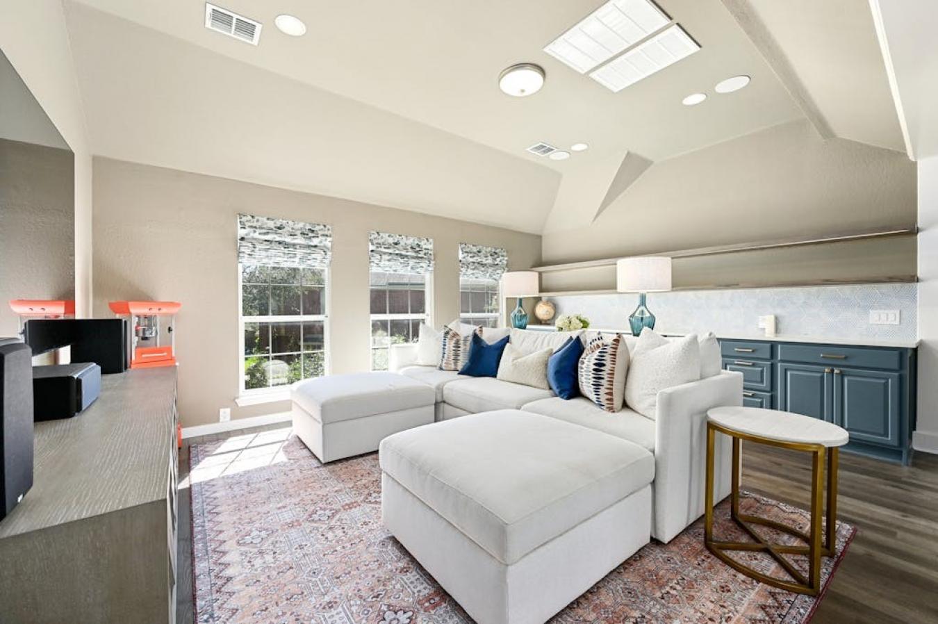 5213 Corrientes Cove, Austin, Texas, 78739, United States, 4 Bedrooms Bedrooms, ,3 BathroomsBathrooms,Residential,For Sale,5213 Corrientes Cove,1497256