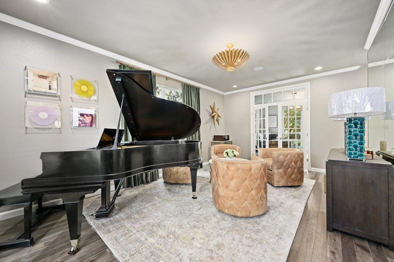 5213 Corrientes Cove, Austin, Texas, 78739, United States, 4 Bedrooms Bedrooms, ,3 BathroomsBathrooms,Residential,For Sale,5213 Corrientes Cove,1497256