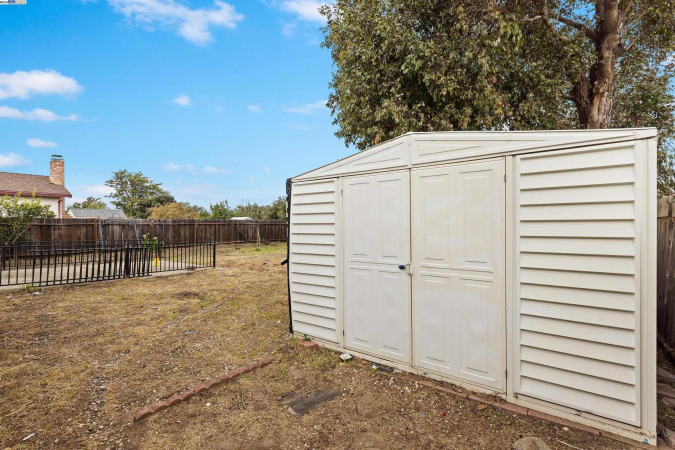 910 Rock Ridge Way, Pittsburg, CA, 94565, United States, 3 Bedrooms Bedrooms, ,2 BathroomsBathrooms,Residential,For Sale,910 Rock Ridge Way,1501889