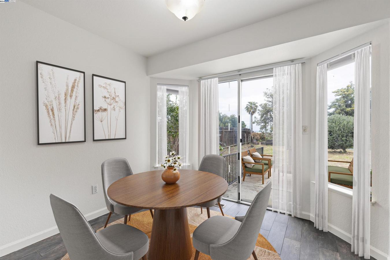 910 Rock Ridge Way, Pittsburg, CA, 94565, United States, 3 Bedrooms Bedrooms, ,2 BathroomsBathrooms,Residential,For Sale,910 Rock Ridge Way,1501889