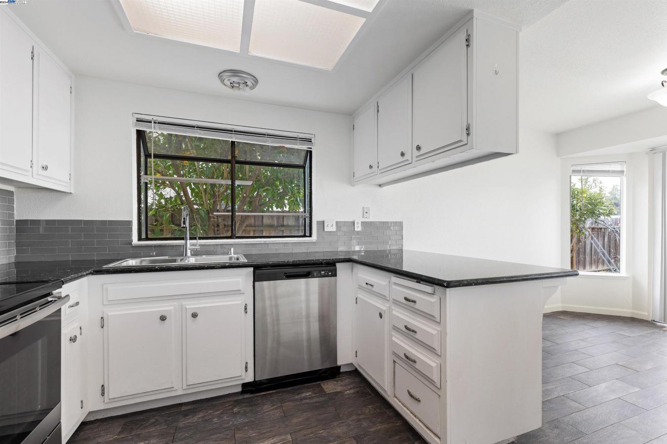 910 Rock Ridge Way, Pittsburg, CA, 94565, United States, 3 Bedrooms Bedrooms, ,2 BathroomsBathrooms,Residential,For Sale,910 Rock Ridge Way,1501889