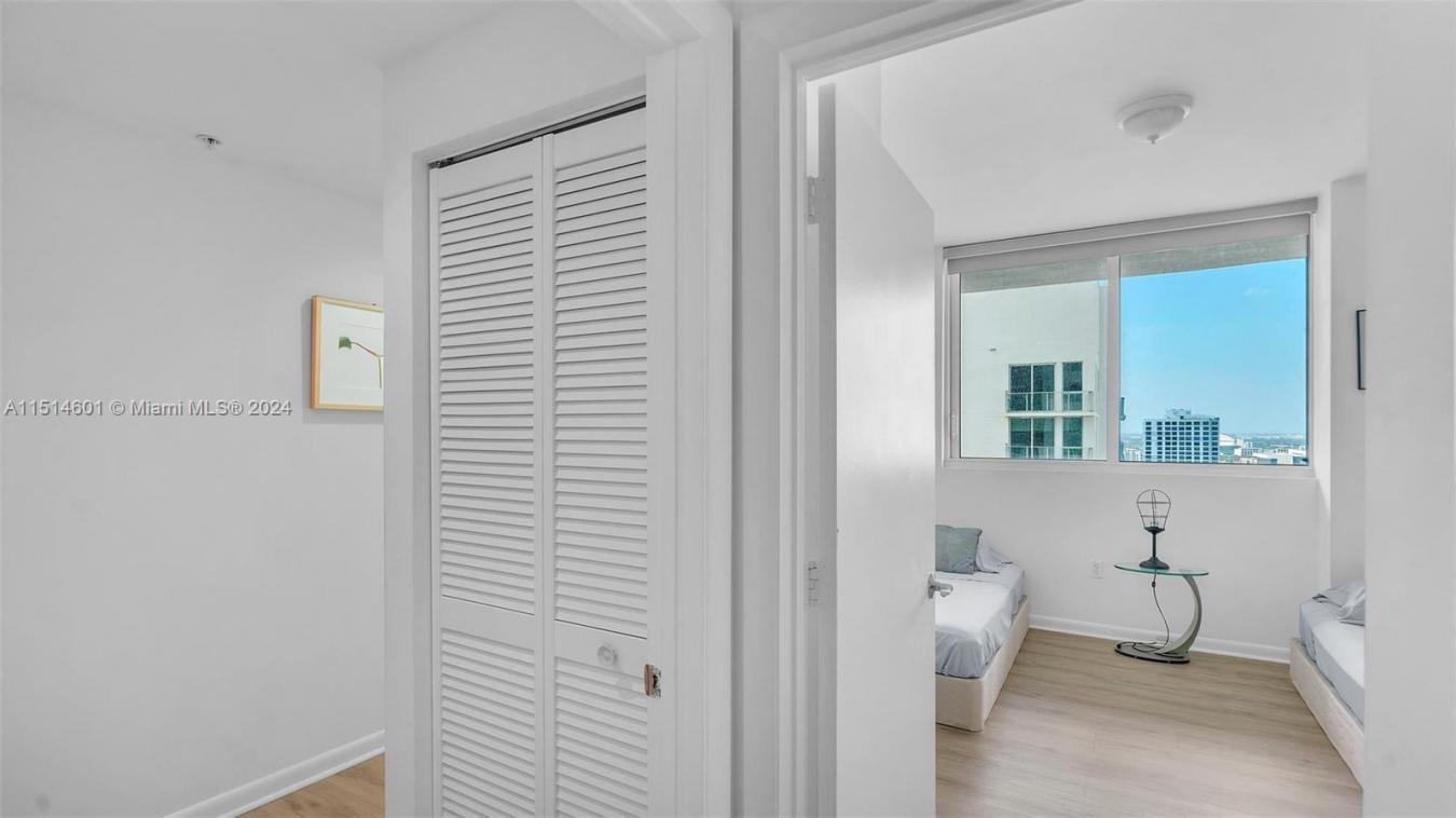 253 NE 2nd Street # 2902, Miami, FL, 33132, United States, 2 Bedrooms Bedrooms, ,2 BathroomsBathrooms,Residential,For Sale,253 NE 2nd Street # 2902,1501868