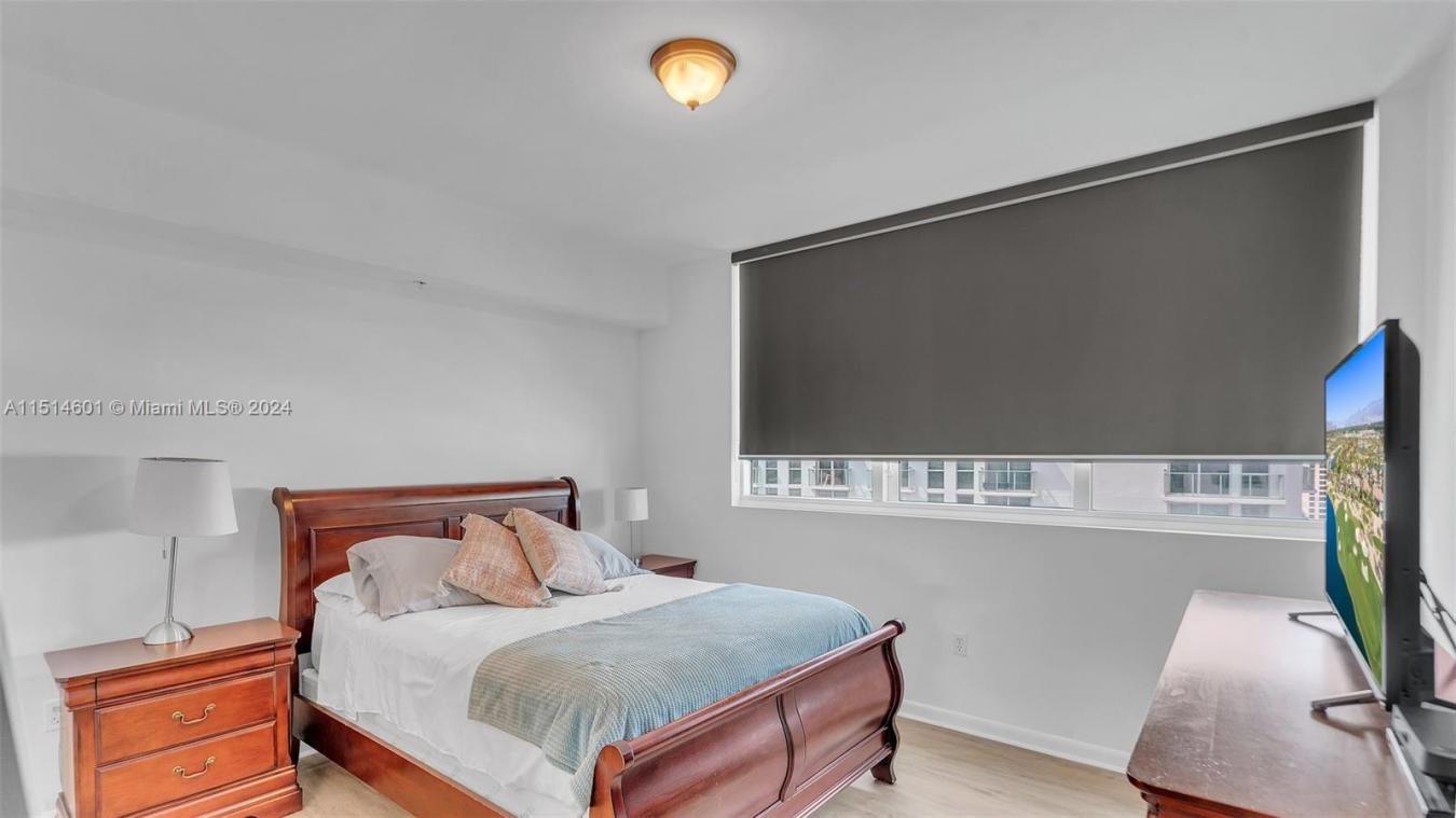 253 NE 2nd Street # 2902, Miami, FL, 33132, United States, 2 Bedrooms Bedrooms, ,2 BathroomsBathrooms,Residential,For Sale,253 NE 2nd Street # 2902,1501868