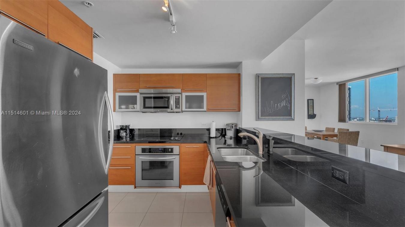 253 NE 2nd Street # 2902, Miami, FL, 33132, United States, 2 Bedrooms Bedrooms, ,2 BathroomsBathrooms,Residential,For Sale,253 NE 2nd Street # 2902,1501868