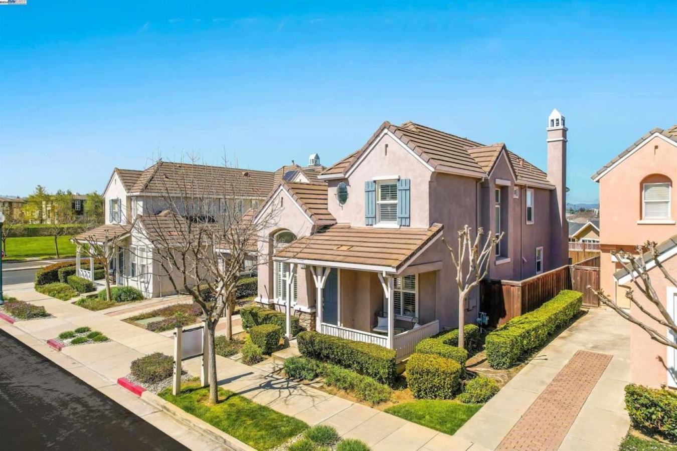 1005 Wayne Way, San Mateo, CA, 94403, United States, 4 Bedrooms Bedrooms, ,2 BathroomsBathrooms,Residential,For Sale,1005 Wayne Way,1504159