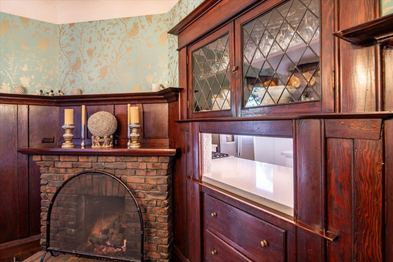 516 10th Street, Sacramento, CA, 95814, United States, 4 Bedrooms Bedrooms, ,1 BathroomBathrooms,Residential,For Sale,516 10th Street,1504155