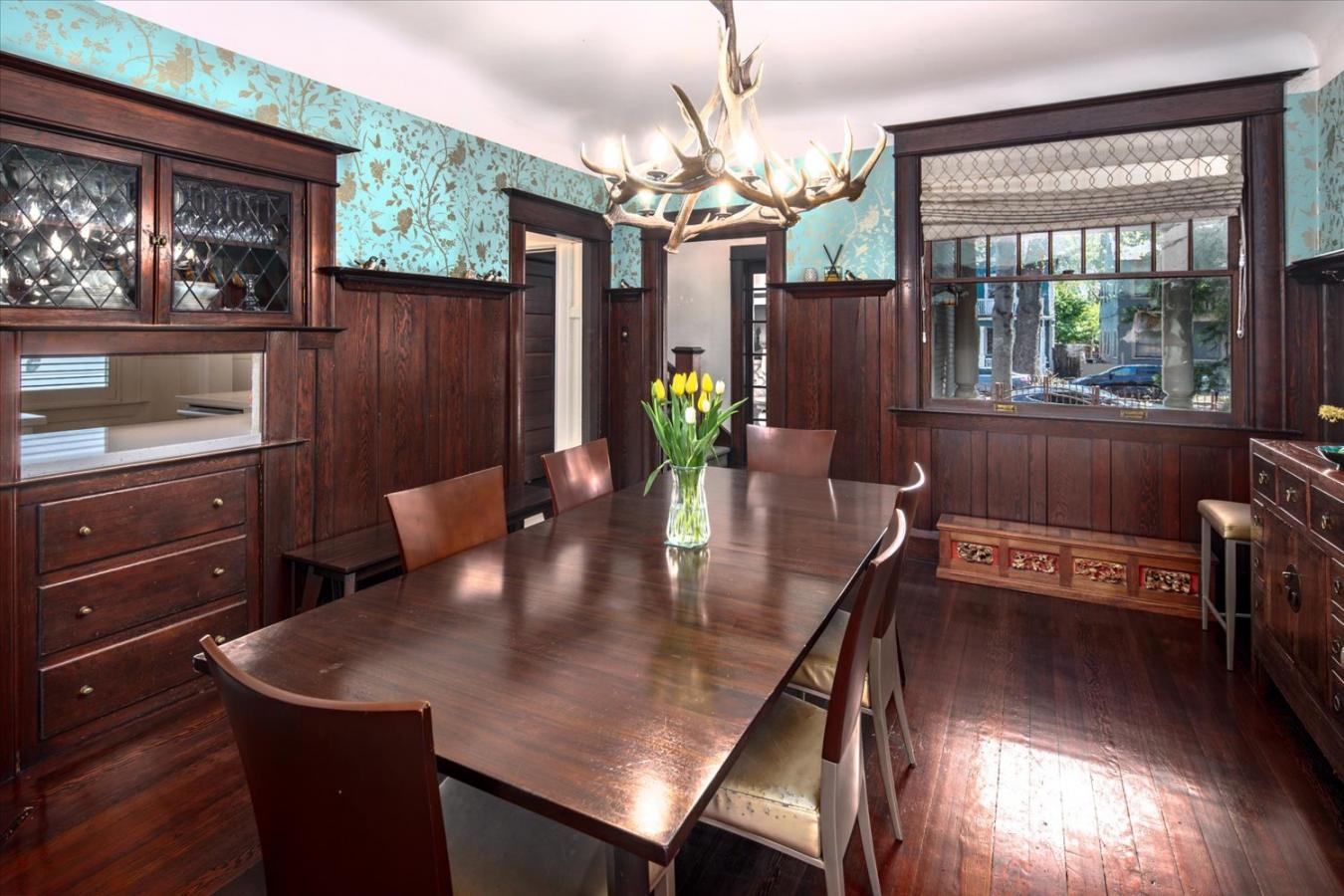 516 10th Street, Sacramento, CA, 95814, United States, 4 Bedrooms Bedrooms, ,1 BathroomBathrooms,Residential,For Sale,516 10th Street,1504155