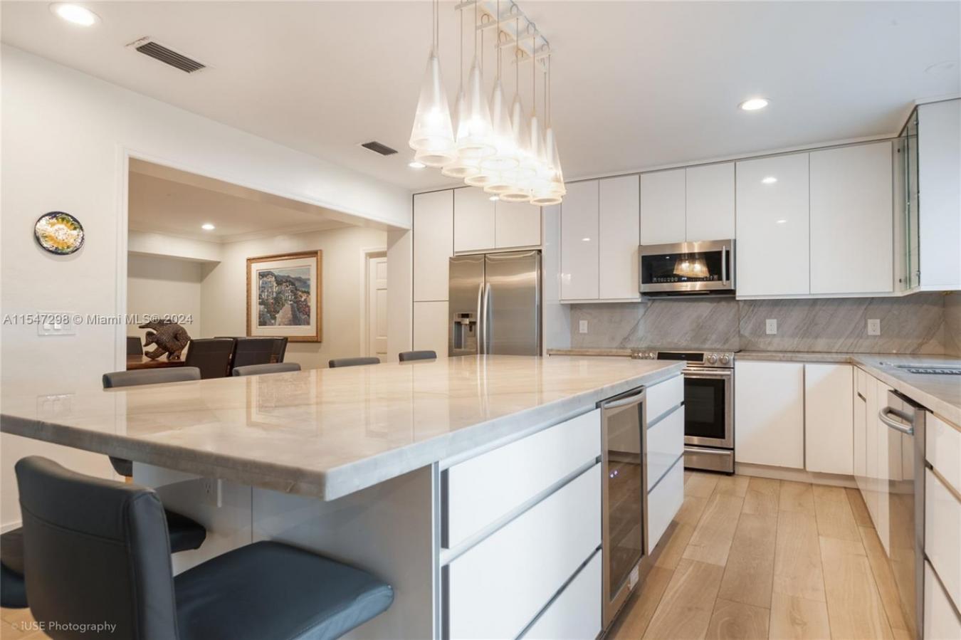 5320 N Kendall Drive, Coral Gables, FL, 33156, United States, 5 Bedrooms Bedrooms, ,3 BathroomsBathrooms,Residential,For Sale,5320 N Kendall Drive,1505882