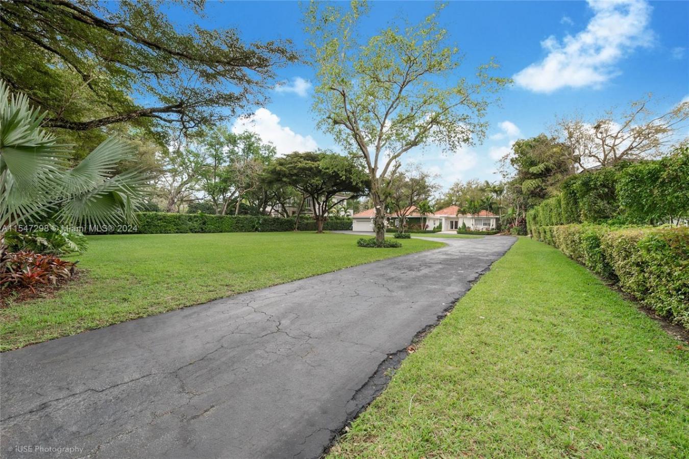 5320 N Kendall Drive, Coral Gables, FL, 33156, United States, 5 Bedrooms Bedrooms, ,3 BathroomsBathrooms,Residential,For Sale,5320 N Kendall Drive,1505882