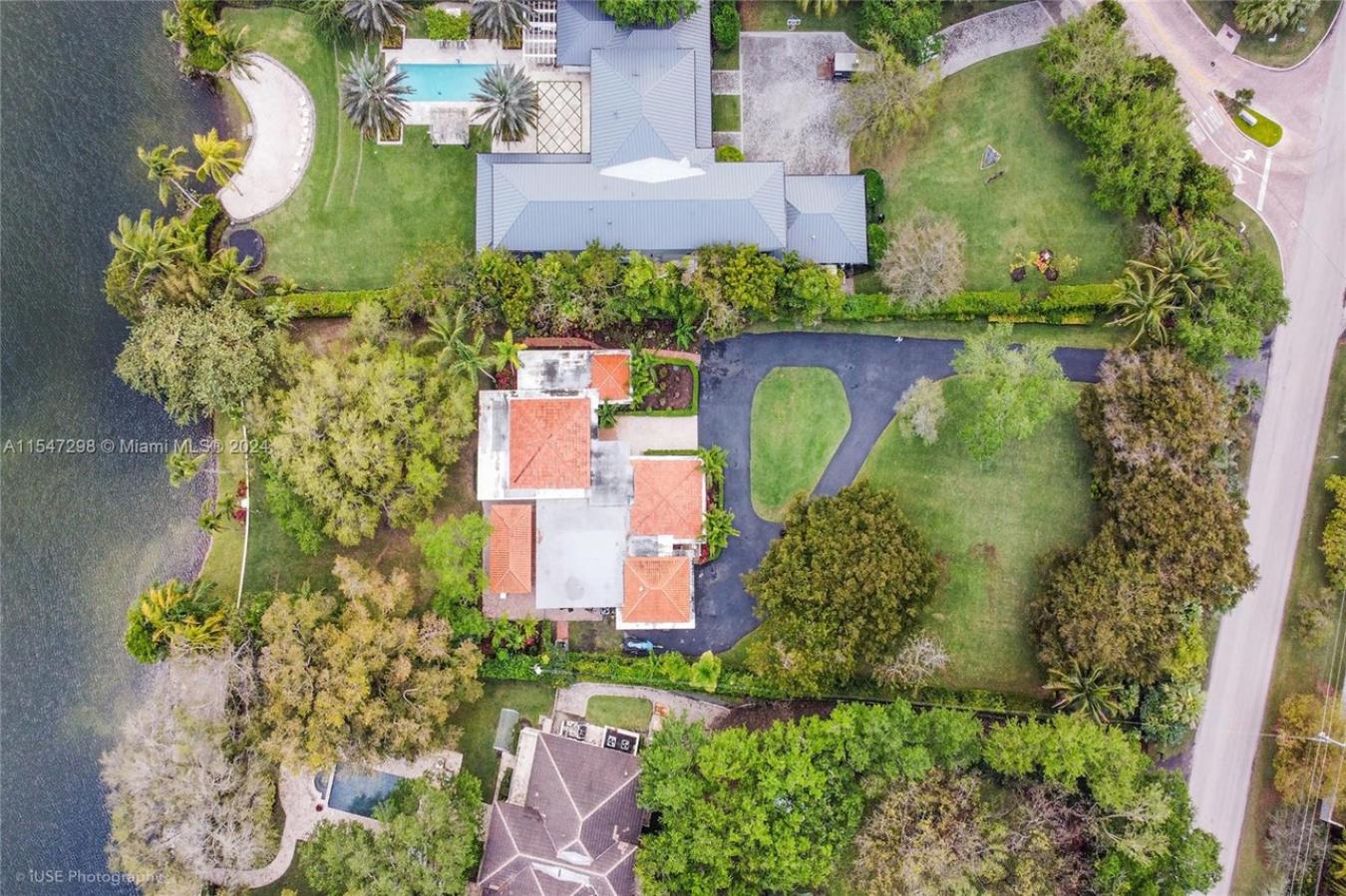 5320 N Kendall Drive, Coral Gables, FL, 33156, United States, 5 Bedrooms Bedrooms, ,3 BathroomsBathrooms,Residential,For Sale,5320 N Kendall Drive,1505882