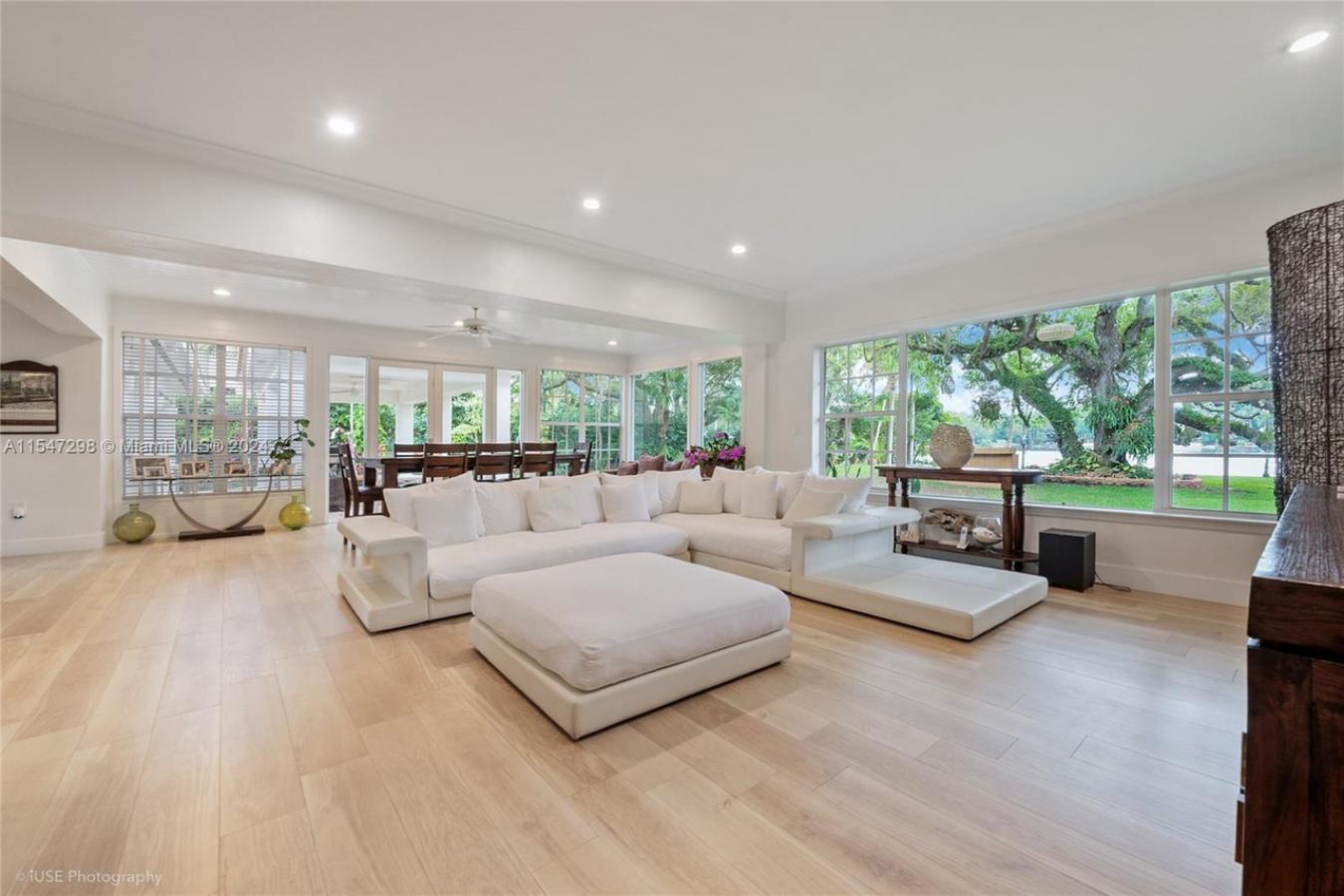 5320 N Kendall Drive, Coral Gables, FL, 33156, United States, 5 Bedrooms Bedrooms, ,3 BathroomsBathrooms,Residential,For Sale,5320 N Kendall Drive,1505882