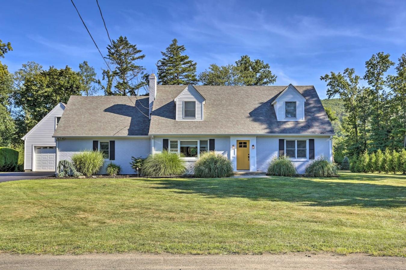72 Maple Avenue, Fishkill, New York, 12524, United States, 4 Bedrooms Bedrooms, ,3 BathroomsBathrooms,Residential,For Sale,72 Maple Avenue,890529