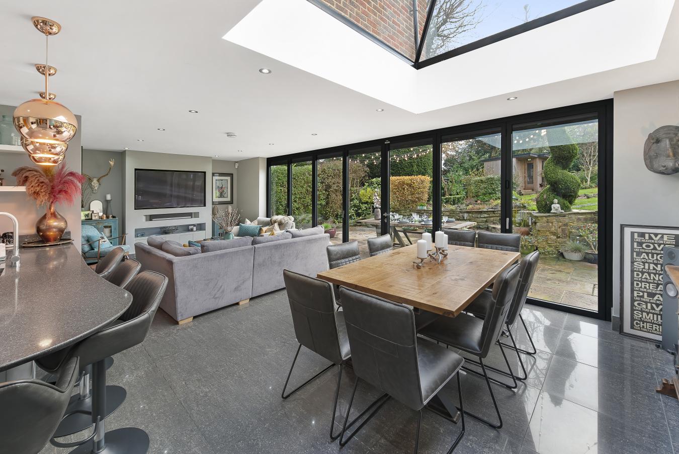 Woodside Close, Caterham, 00CR3, United Kingdom, 5 Bedrooms Bedrooms, ,4 BathroomsBathrooms,Residential,For Sale,Woodside Close,1507602